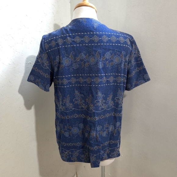 Alfred Dunner| petite Blue Denim Color Women's Floral Button Up Blouse - Picture 7 of 10